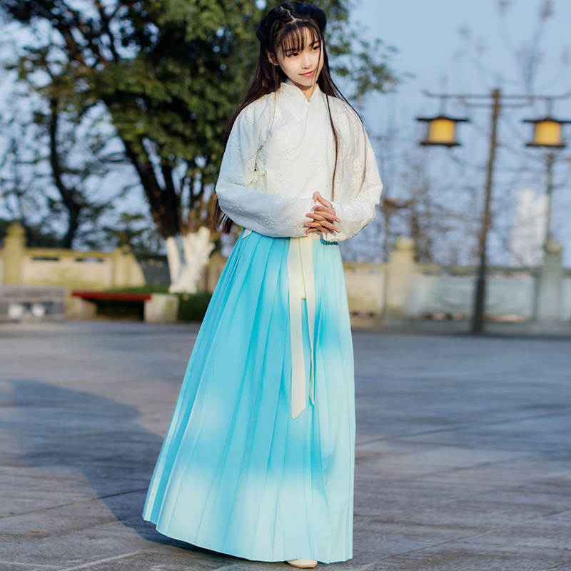 清新脫俗漢服美，最是美人歸