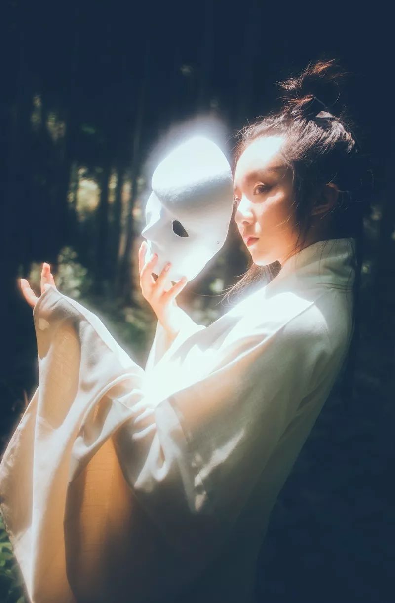 一組優(yōu)秀的古裝美女?dāng)z影賞析，韻味十足