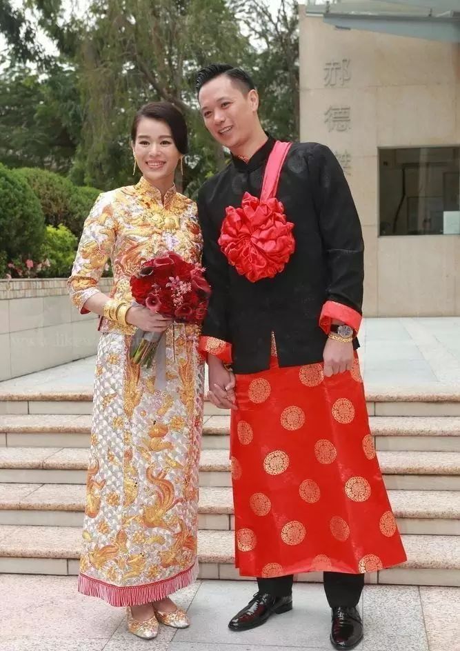 中式婚禮，走心的明星禮服