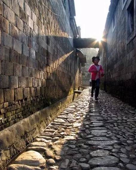 即將消失的中國古建筑，美得驚心動(dòng)魄