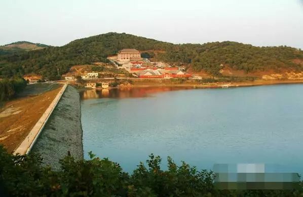 長白山余脈在昌圖，三省交界風景最美地