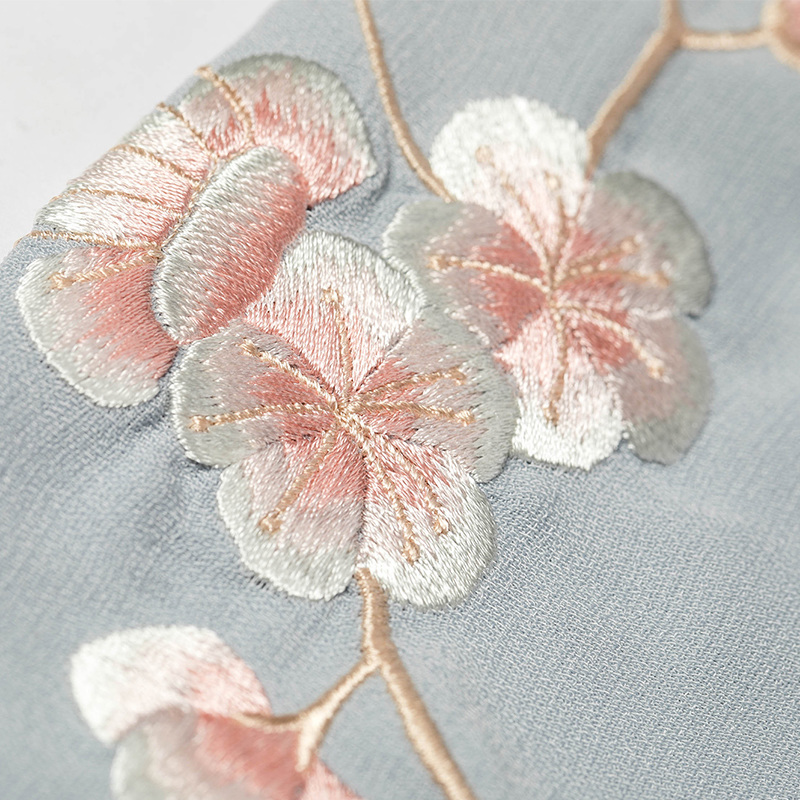 傳統(tǒng)雙袖刺繡漢服上衣，對襟半臂繡花漢服