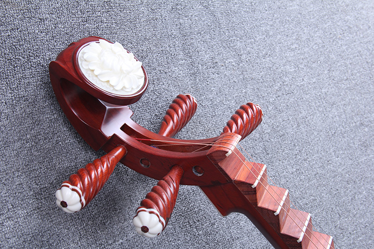 典雅大方琵琶行，聲美悠揚(yáng)琵琶語