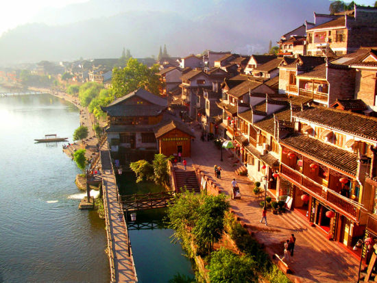 一座古香古色的古鎮(zhèn)，湖南鳳凰古城
