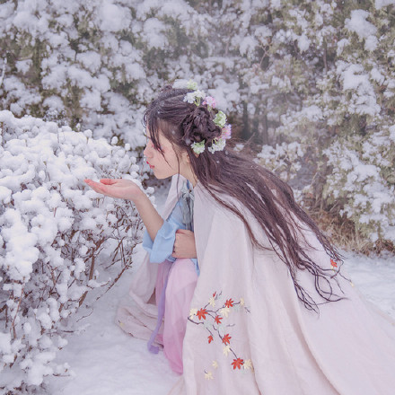 文藝清新女生頭像，唯美古風真人頭像