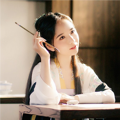 文藝清新女生頭像，唯美古風真人頭像