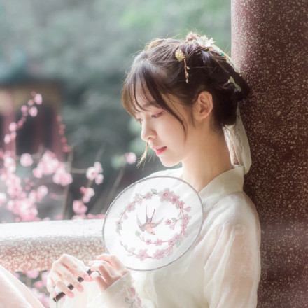 文藝清新女生頭像，唯美古風真人頭像