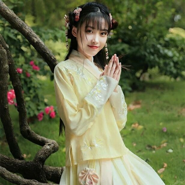 雨縑縑意漢服，清新刺繡襦裙?jié)h服圖片