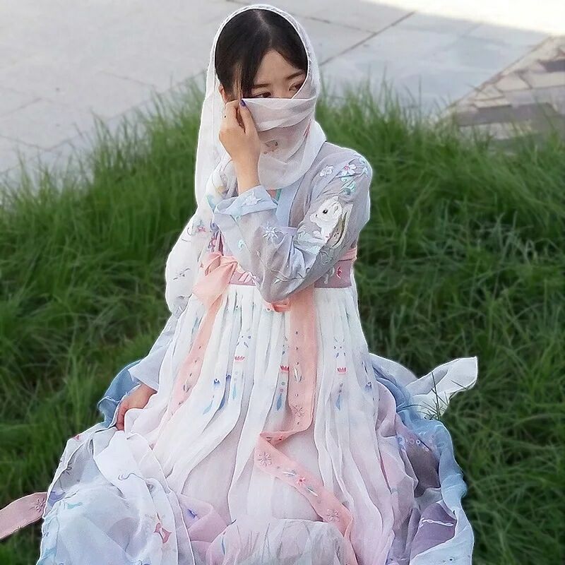 古風(fēng)優(yōu)美淡雅，仙氣縹緲漢服