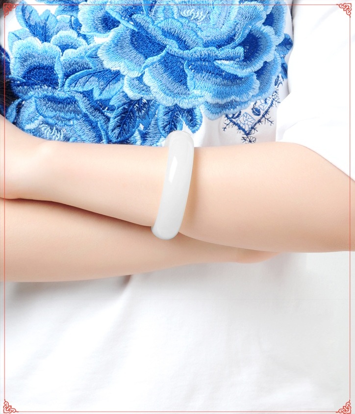 猶勝羊脂，新疆和田玉手鐲