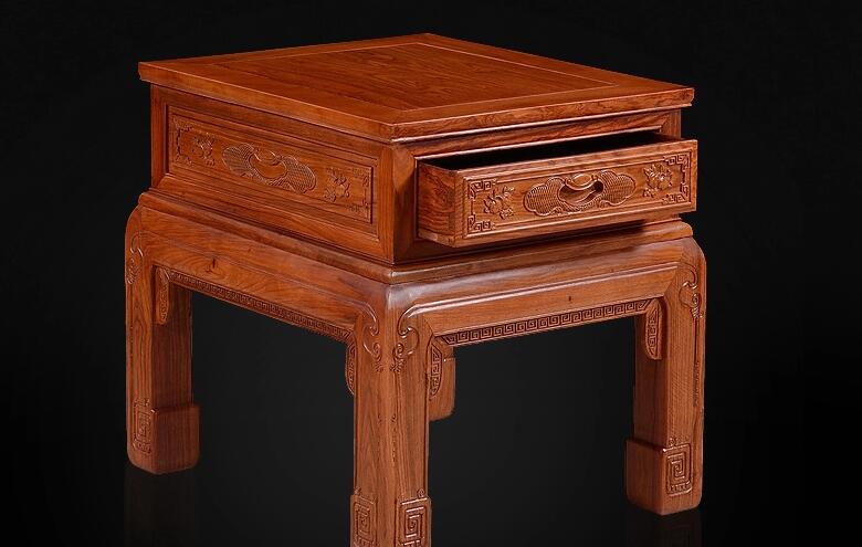 非洲花梨木沙發(fā)組合，非洲花梨木的優(yōu)點(diǎn)