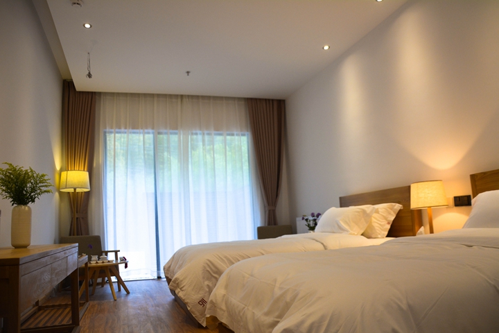 云溪上精品設(shè)計(jì)民宿