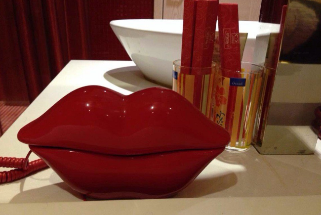 南京夢(mèng)居場(chǎng)情侶主題民宿