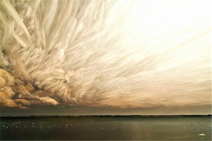 彩繪圖片，用相機(jī)彩繪天空