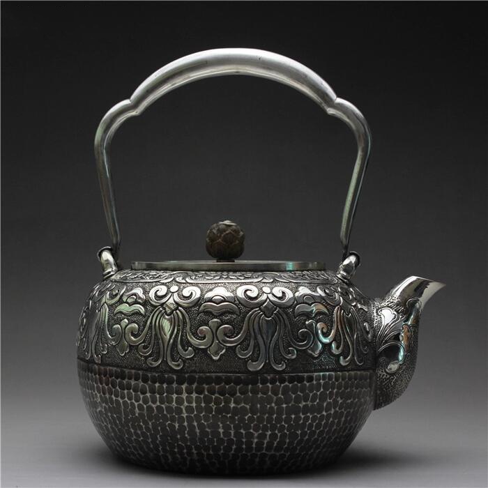 高工雕刻匠心啟航閱讀傳統(tǒng)圖案銀壺的好處