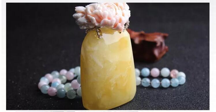 天然琥珀蜜蠟吊墜，琥珀蜜蠟保養(yǎng)方法