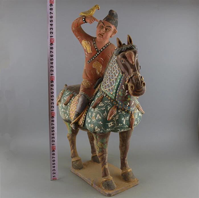 仿博物館真品唐三彩繪畫(huà)馬上人狩獵馬雕像