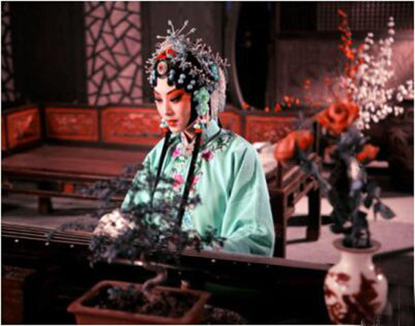 九朝會(huì)：雕欄玉砌，亭臺(tái)樓閣