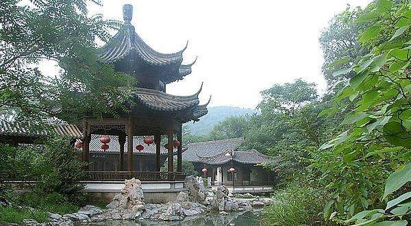 醉翁亭:亭臺樓閣山水間