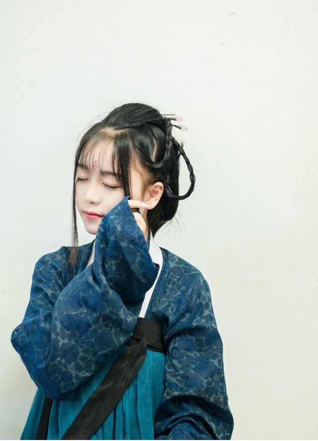 匠心啟航閱讀漢服女古裝