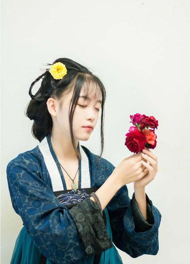 匠心啟航閱讀漢服女古裝