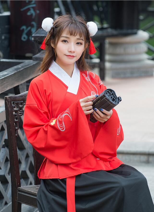 改良匠心啟航閱讀襖裙刺繡花襦裙古裝圖片