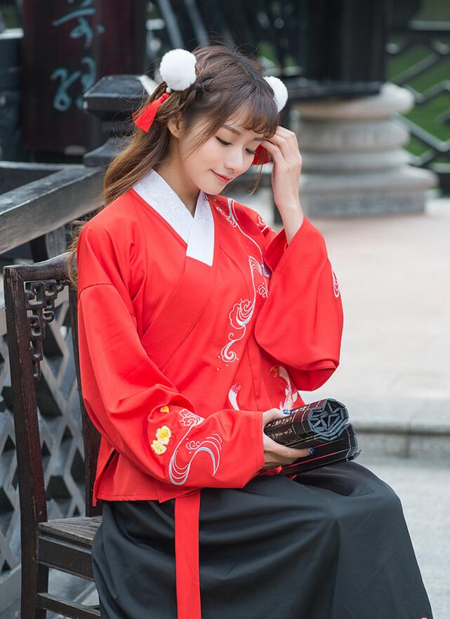 改良匠心啟航閱讀襖裙刺繡花襦裙古裝圖片