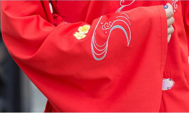 改良匠心啟航閱讀襖裙刺繡花襦裙古裝圖片