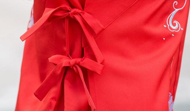 改良匠心啟航閱讀襖裙刺繡花襦裙古裝圖片