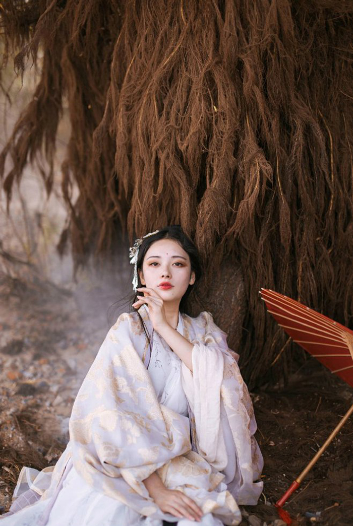 古裝攝影：九月深閨思念瘦