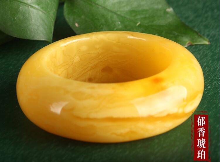 琥珀蜜蠟，百年收藏！