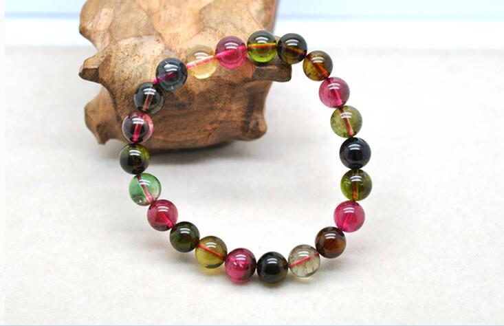 水晶，女生最好的裝飾品?。ㄈ? src="/yuedu/d/file/bigpic/190404/04/7-1F22Q15951-50.jpg" / data-SaMF="7CPwi4"></p>
<p style="text-align: center;" data-5MZo="lbWPlo">
	<img alt=