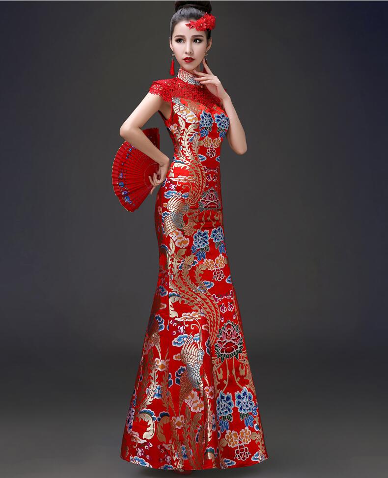 匠心啟航閱讀立領(lǐng)鏤空設(shè)計中式禮服圖片