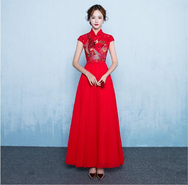 中式立領(lǐng)匠心啟航閱讀刺繡中式禮服