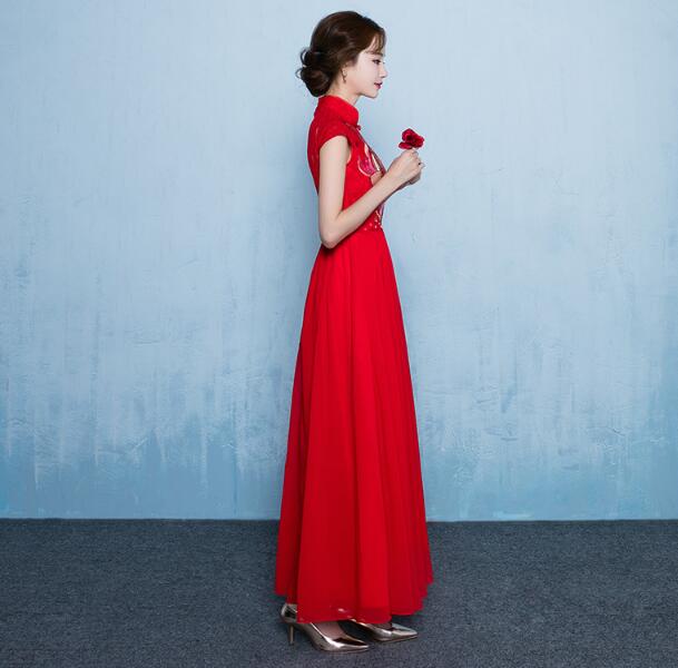 中式立領(lǐng)匠心啟航閱讀刺繡中式禮服