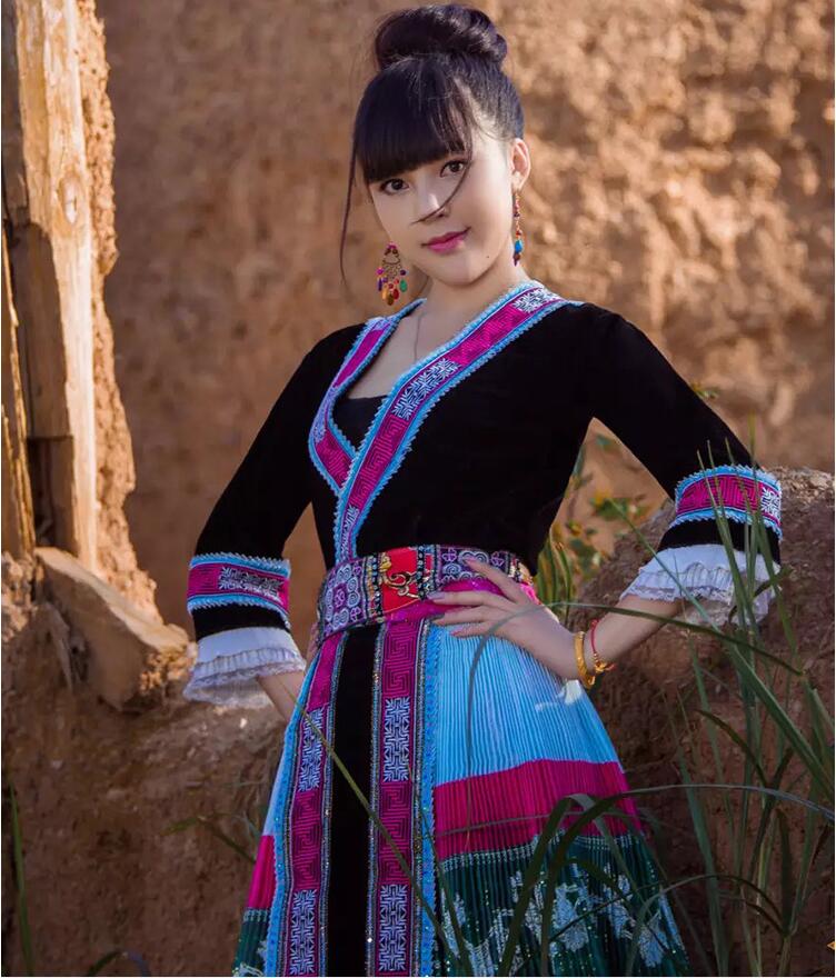 苗族服飾民族風服裝圖片