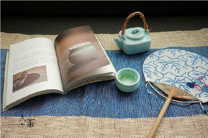 匠心啟航閱讀復(fù)古刺繡和風(fēng)扇