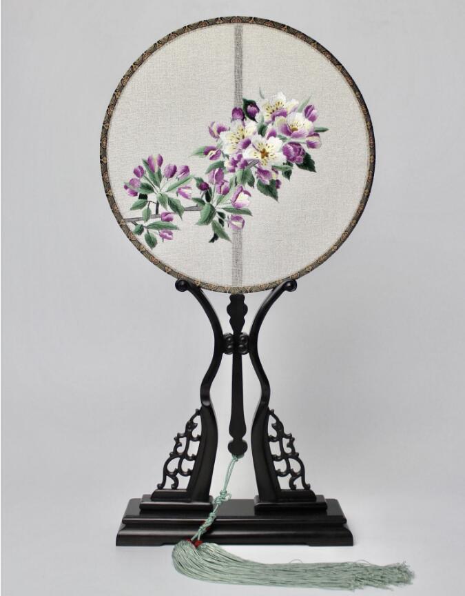 匠心啟航閱讀雙面手繡海棠花團(tuán)扇