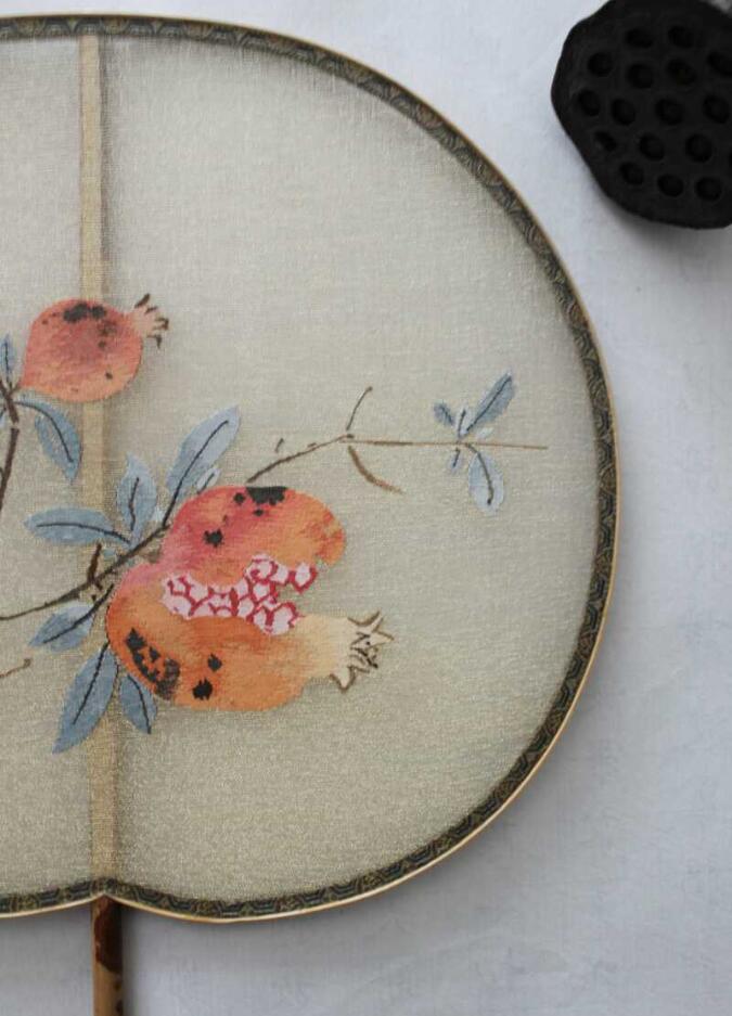 匠心啟航閱讀湘妃竹柄緙絲宮扇