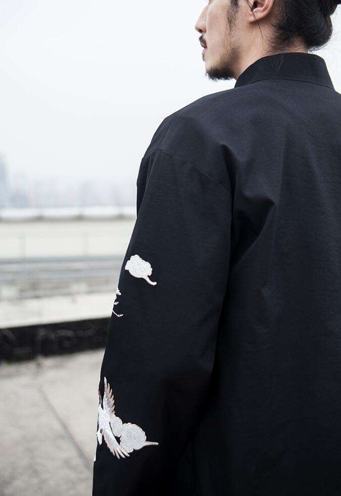 民族復(fù)古匠心啟航閱讀仙鶴祥云繡花盤扣唐裝