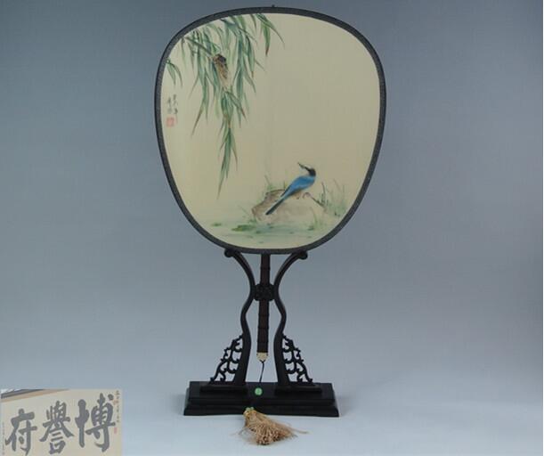 真絲雙面工筆手繪團(tuán)扇