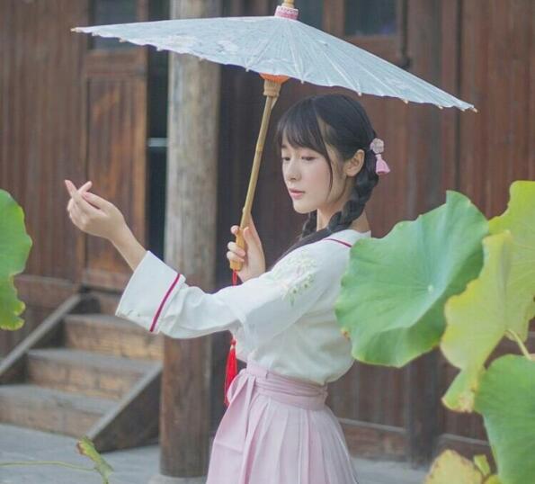 徐嬌漢服古裝圖片，匠心啟航閱讀圖片