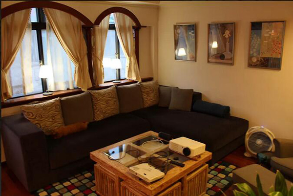 臺北民宿，像當(dāng)?shù)厝艘粯由? src="/yuedu/d/file/bigpic/190404/04/9-1F510153444.jpg" / data-KiIT="gcWMtW"><img alt=