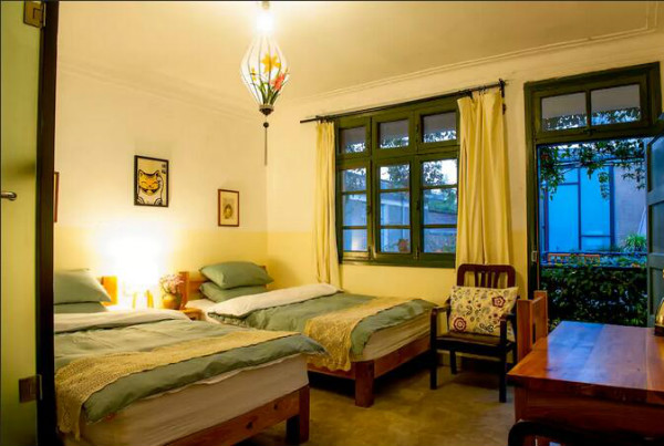 蒼山腳下的民宿，古城內(nèi)貓三家清靜四合小院民