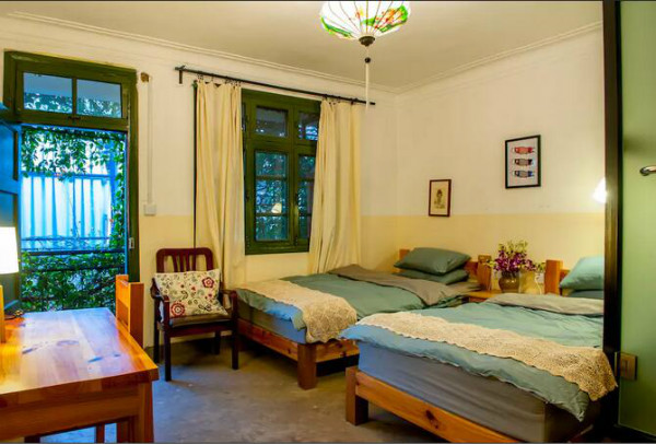 蒼山腳下的民宿，古城內(nèi)貓三家清靜四合小院民