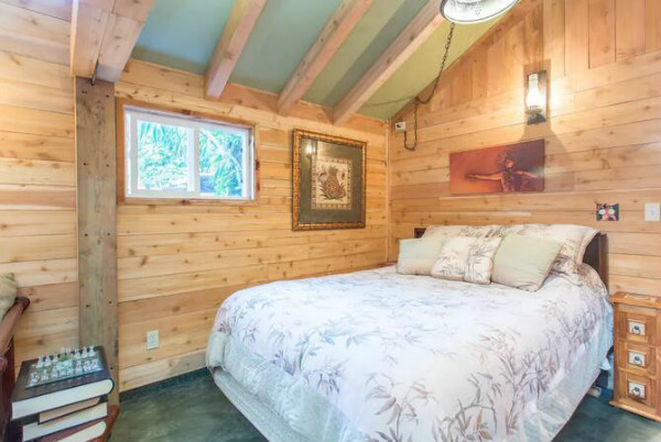 美國夏威夷民宿，可愛的花園姜餅屋