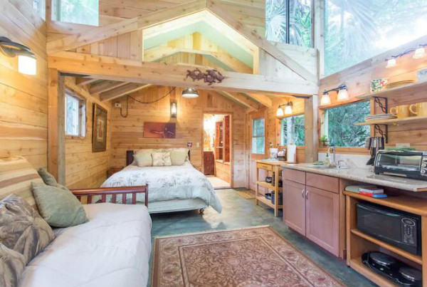 美國夏威夷民宿，可愛的花園姜餅屋