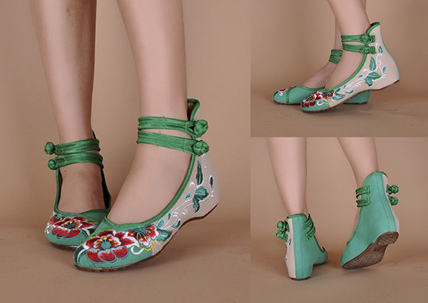 匠心啟航閱讀繡花鞋 民族風(fēng)布鞋