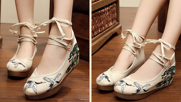 漢服鞋子 匠心啟航閱讀古裝繡花鞋