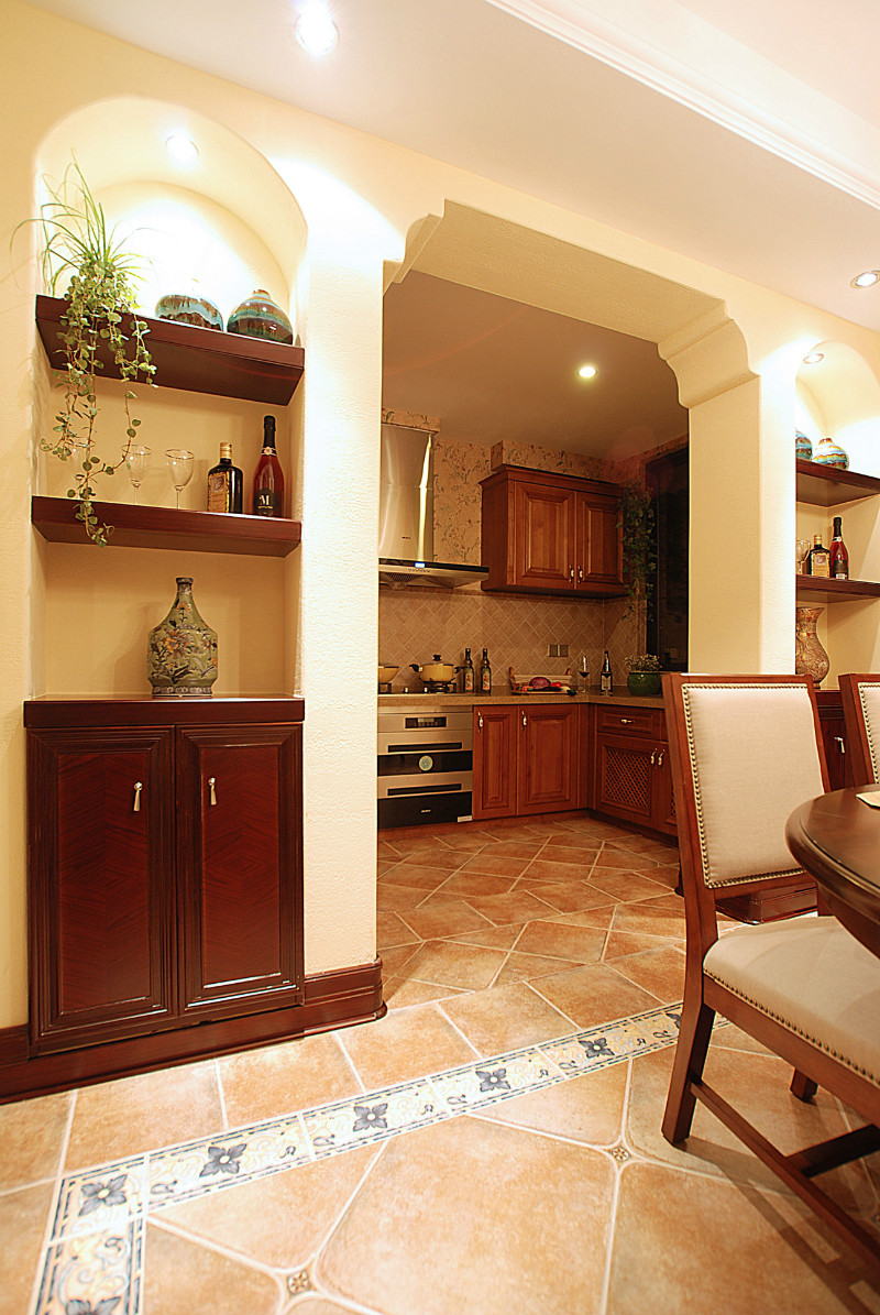 導(dǎo)致破財(cái)?shù)膹N房風(fēng)水